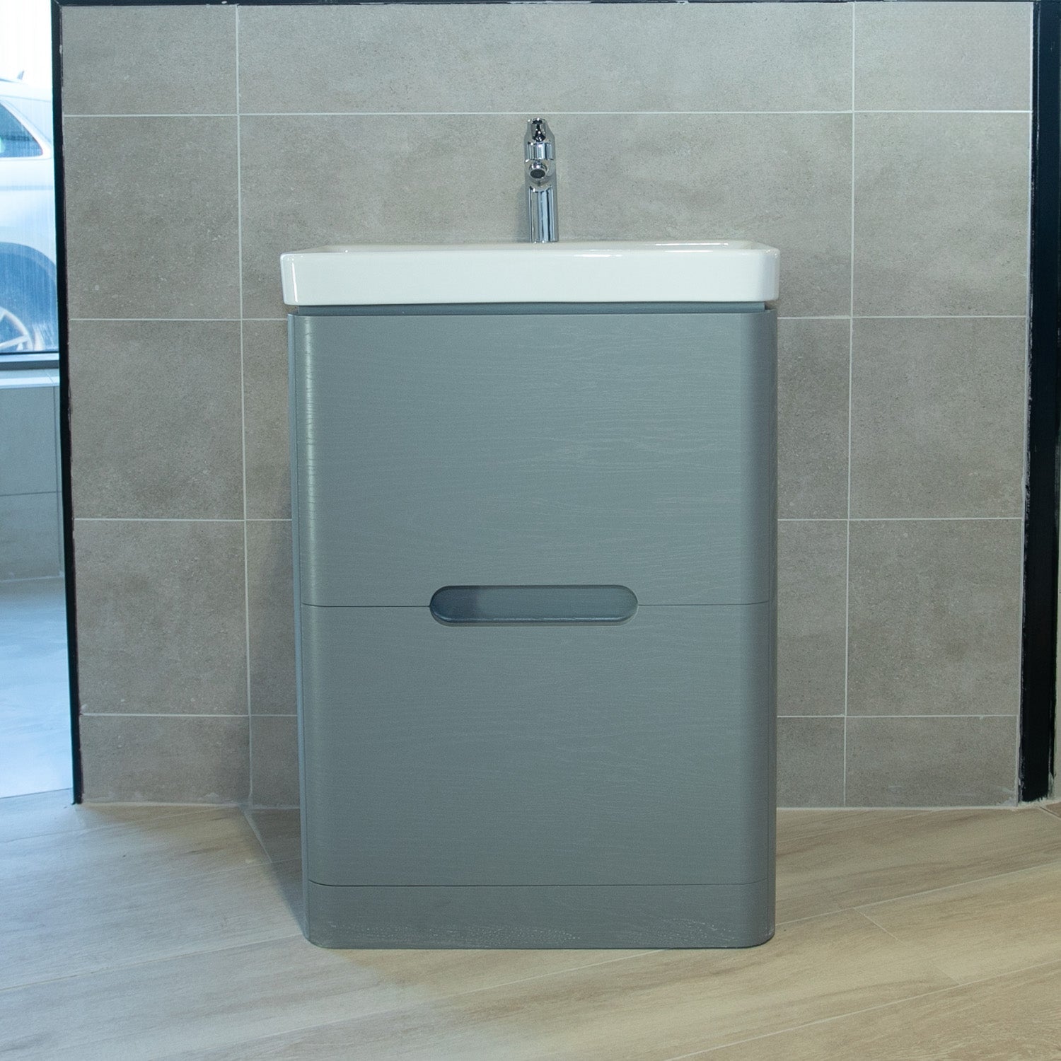 Showroom Bay 42