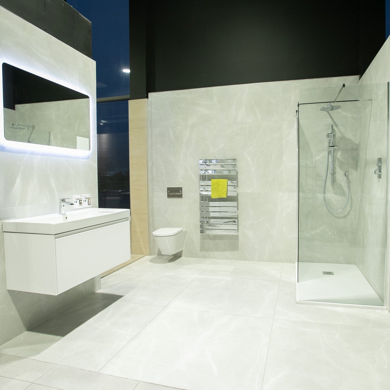Showroom Bay 45