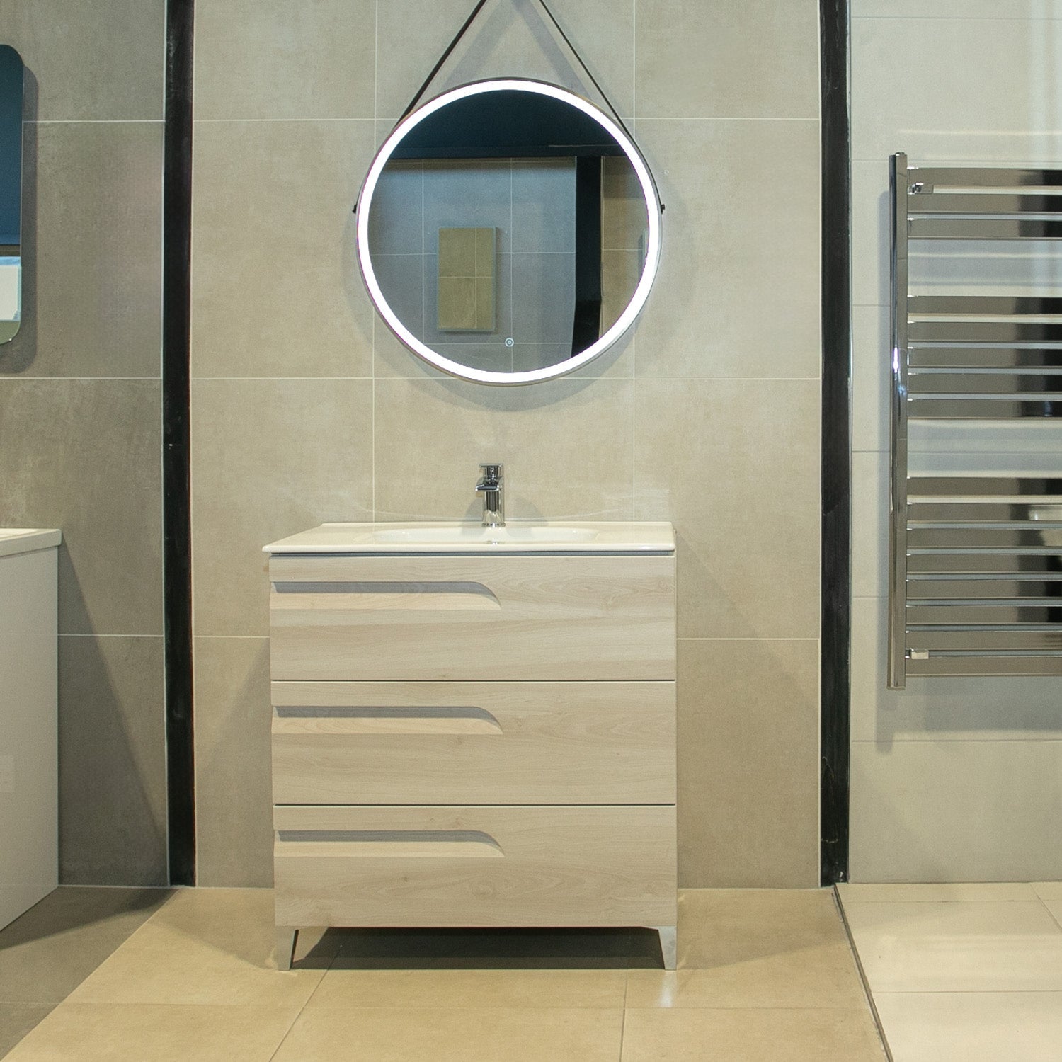 Showroom Bay 30