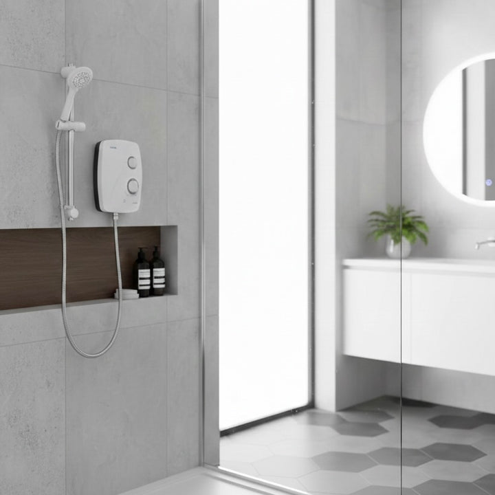 Triton Novel SR Power Shower (White)